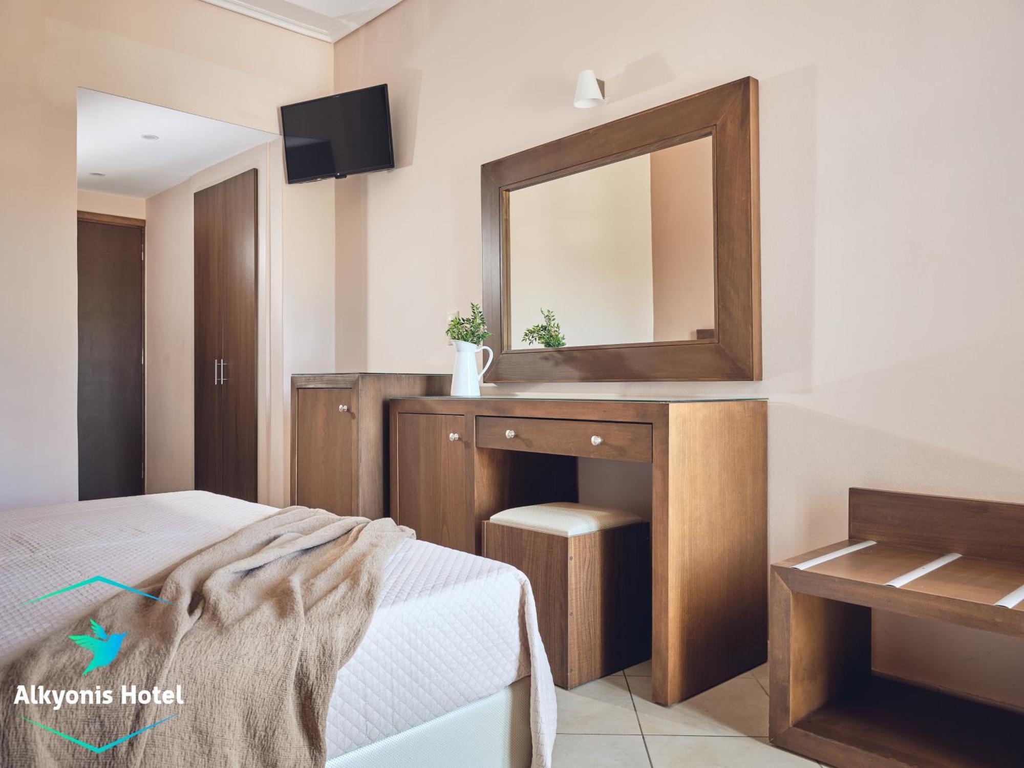 Alkyonis Hotel Лаганас Экстерьер фото