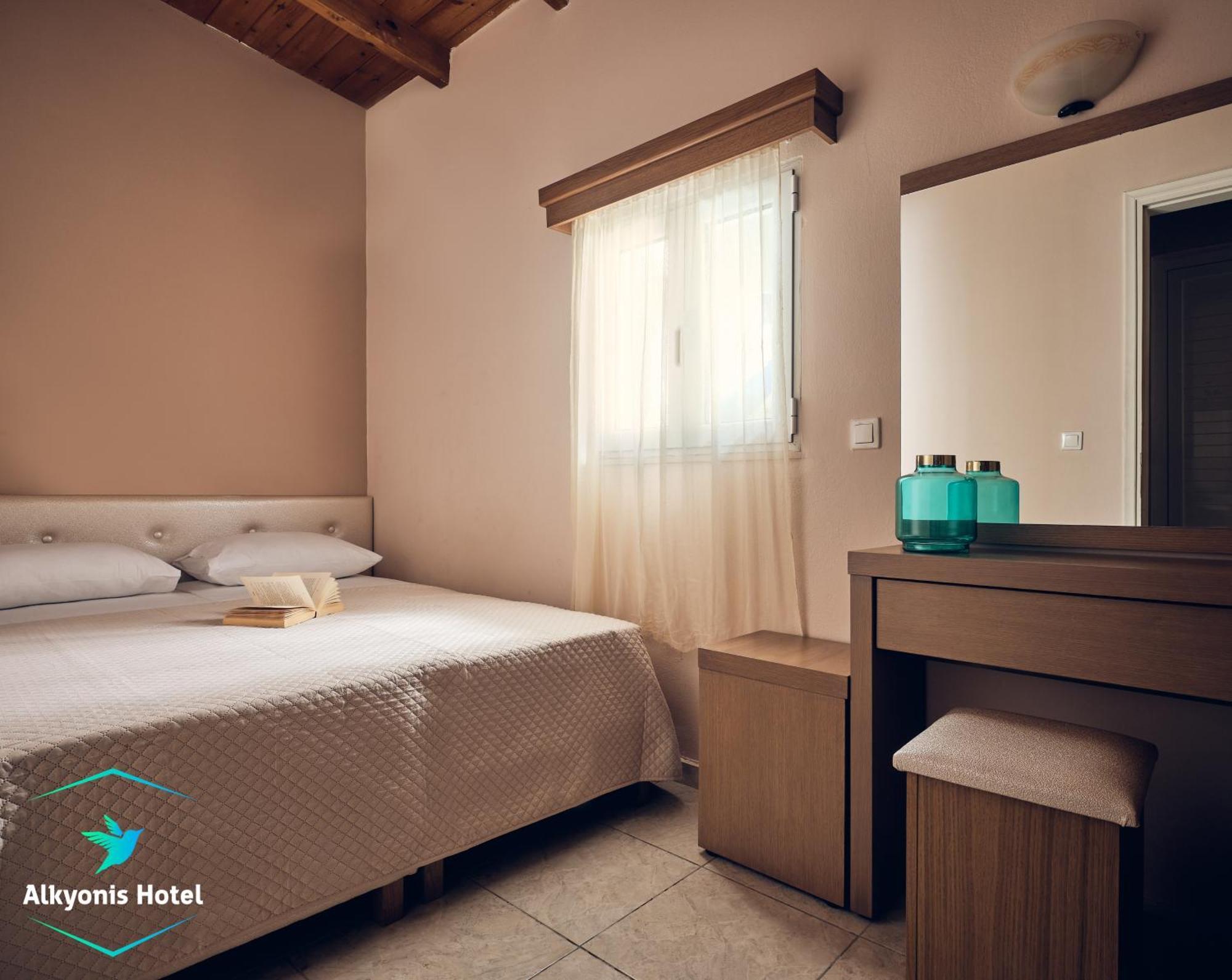 Alkyonis Hotel Лаганас Экстерьер фото